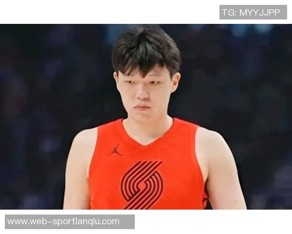 杨瀚森再遭冷遇未获上场机会开拓者主场惨遭逆转以16分落败 杨瀚森再遭冷遇未获上场机会开拓者主场惨遭逆转以16分落败