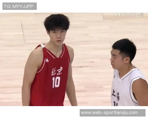 全运会小组赛万孟霖闪耀全场助力上海U22男篮胜中国香港队 全运会小组赛万孟霖闪耀全场助力上海U22男篮胜中国香港队